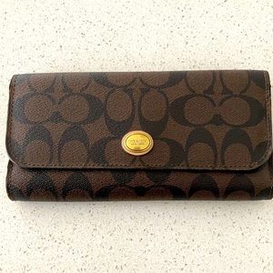 Coach wallet